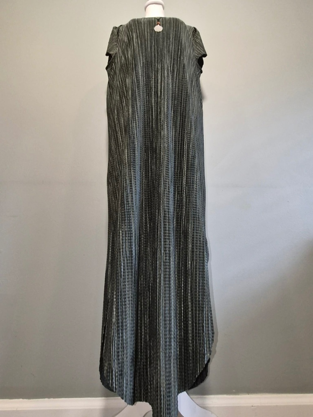 Sabina Musayev Anthropologie Textured Pleated Crinkle Moss Green Maxi Dress M